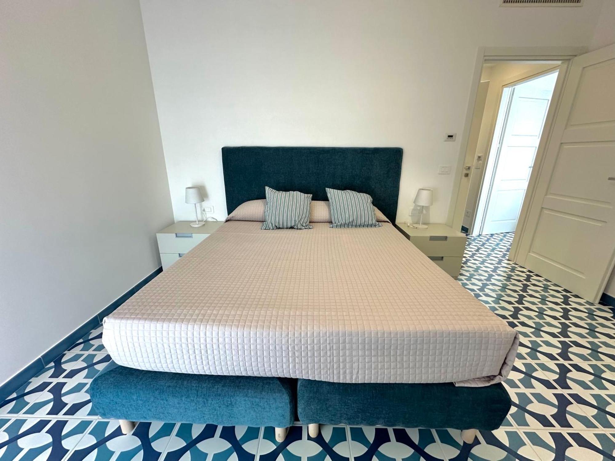 Blumare Amalfi Coast Apartman Maiori Kültér fotó